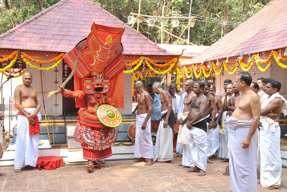Poomaruthan Theyyam